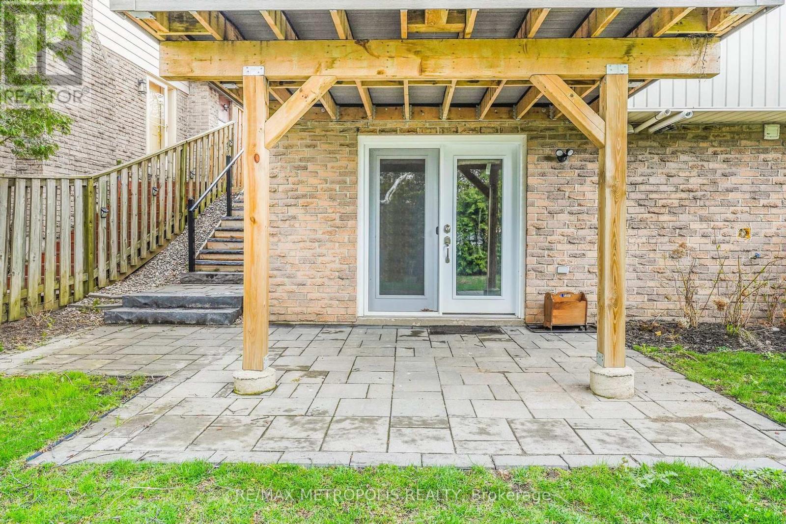 Bsmt - 57 Calder Crescent, Whitby, Ontario  L1N 6M2 - Photo 4 - E12468926