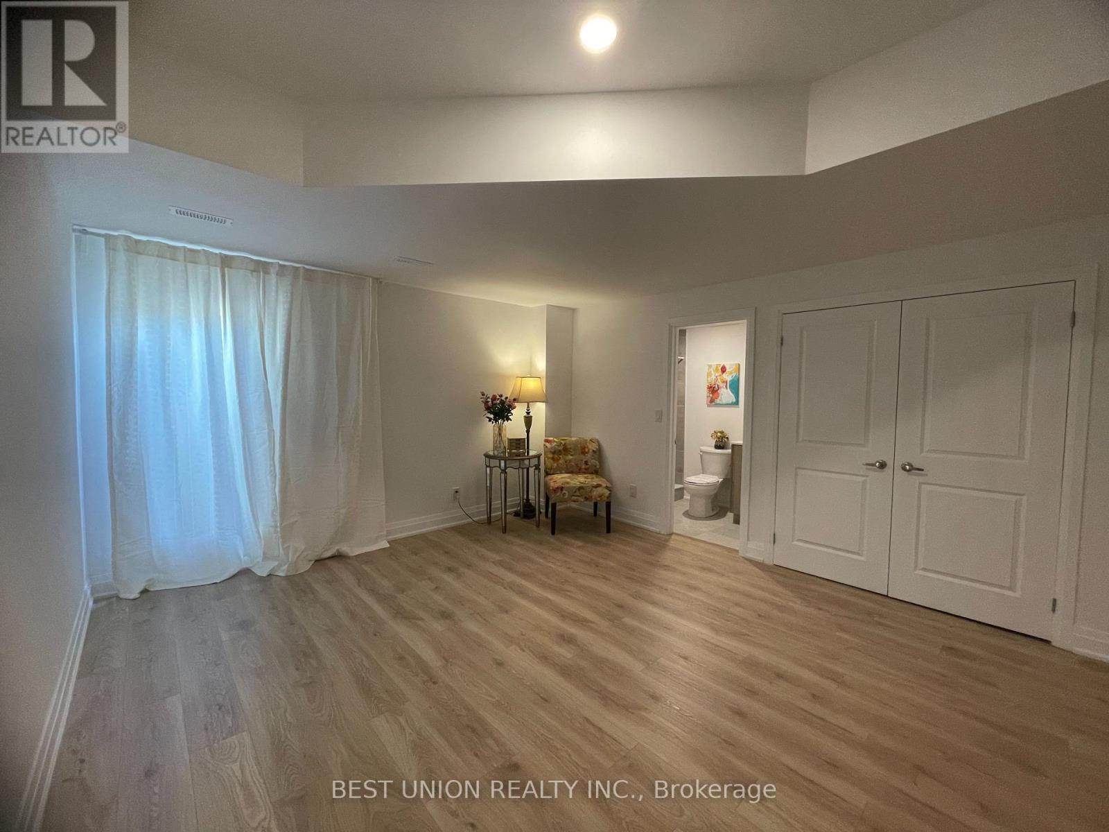Lower - 17 Persica Street, Richmond Hill, Ontario  L4E 2T3 - Photo 11 - N12470289