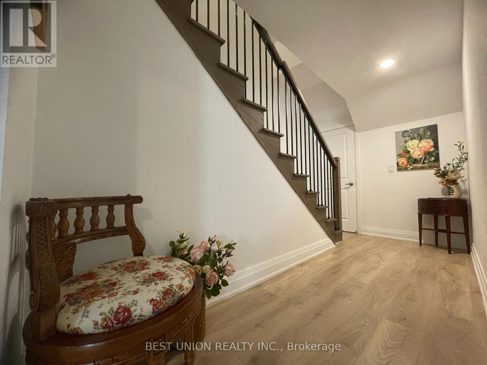 Lower - 17 Persica Street, Richmond Hill, Ontario  L4E 2T3 - Photo 12 - N12470289