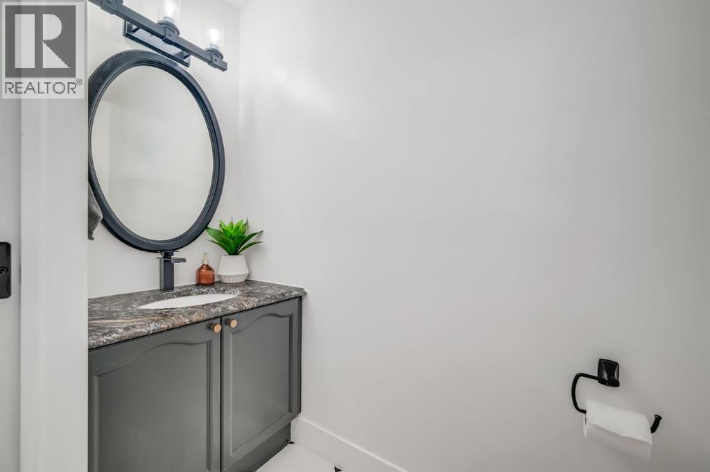 30 Royal Elm Drive Nw, Calgary, Alberta  T3G 5P7 - Photo 14 - A2263168