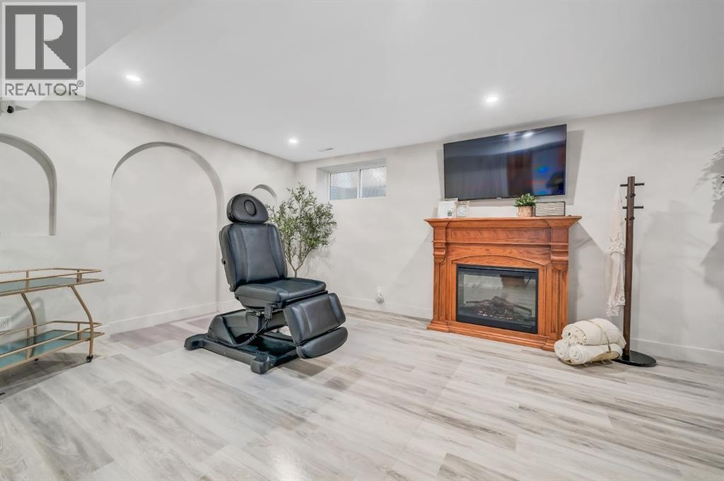 30 Royal Elm Drive Nw, Calgary, Alberta  T3G 5P7 - Photo 23 - A2263168