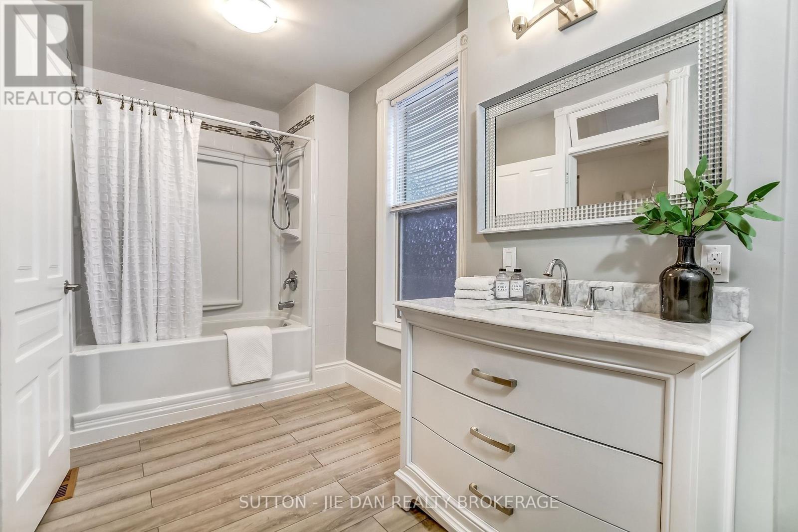 335 St James Street, London East, Ontario  N6A 1X6 - Photo 19 - X12470338