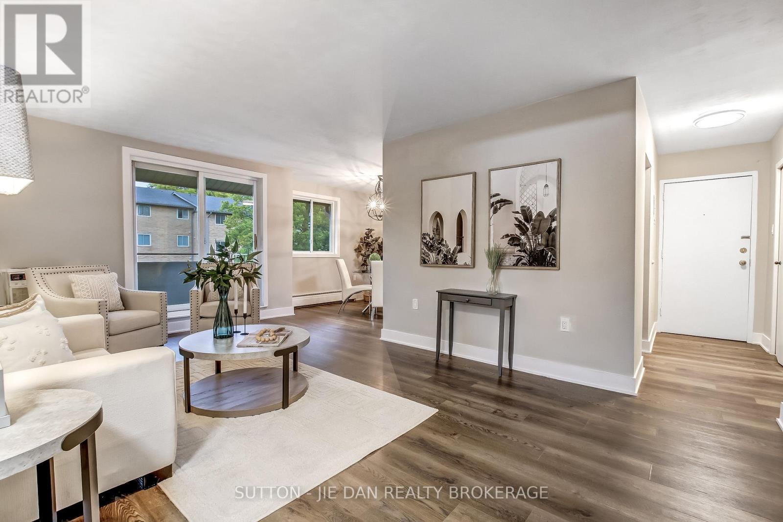 11 - 635 Wonderland Road S, London South (South M), Ontario  N6K 1M1 - Photo 3 - X12470340