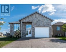 200 Deer CT, Thunder Bay, Ontario