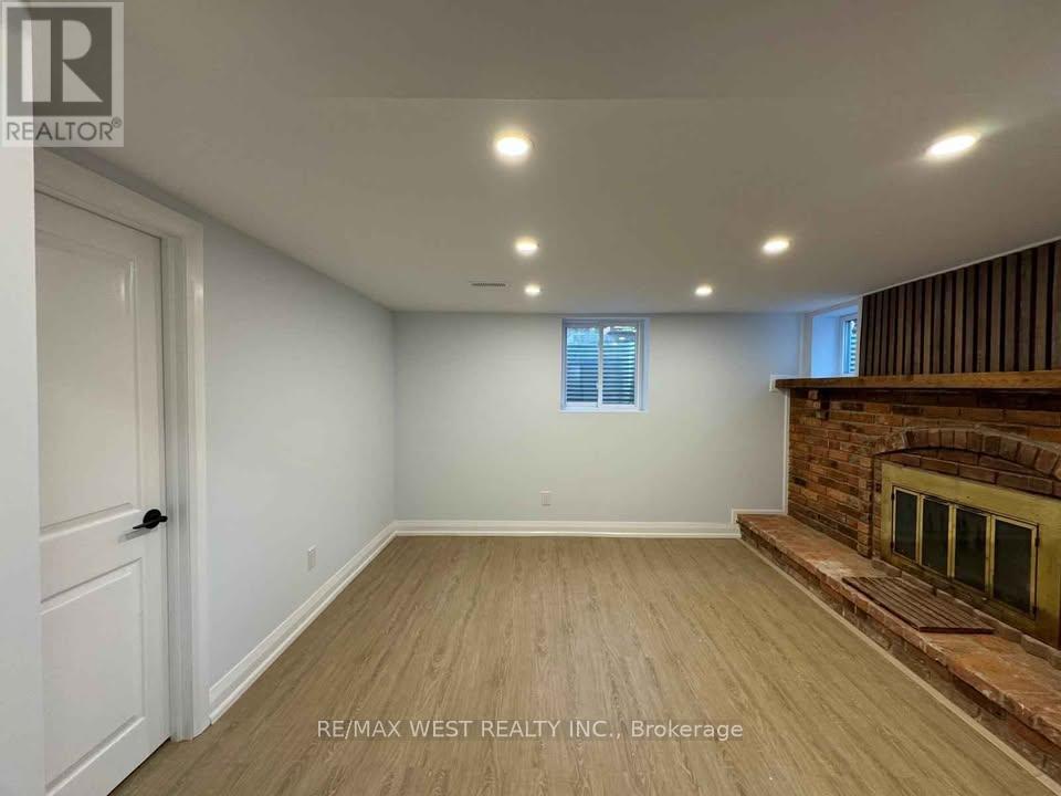 2401 Hemlock Court, Basement, Burlington, Ontario  L7M 1X7 - Photo 7 - W12470284
