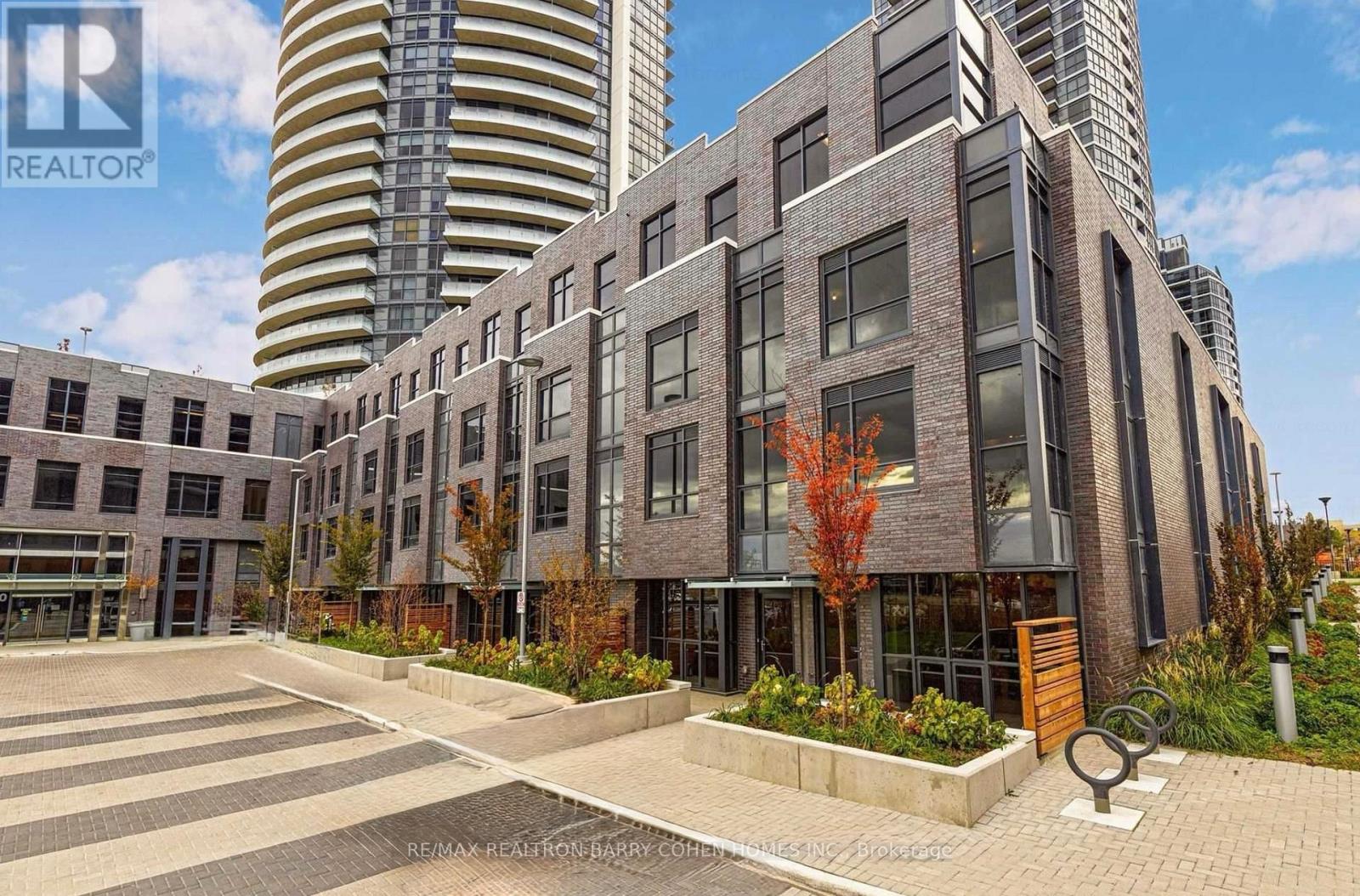 105 - 30 GIBBS ROAD, Toronto, Ontario