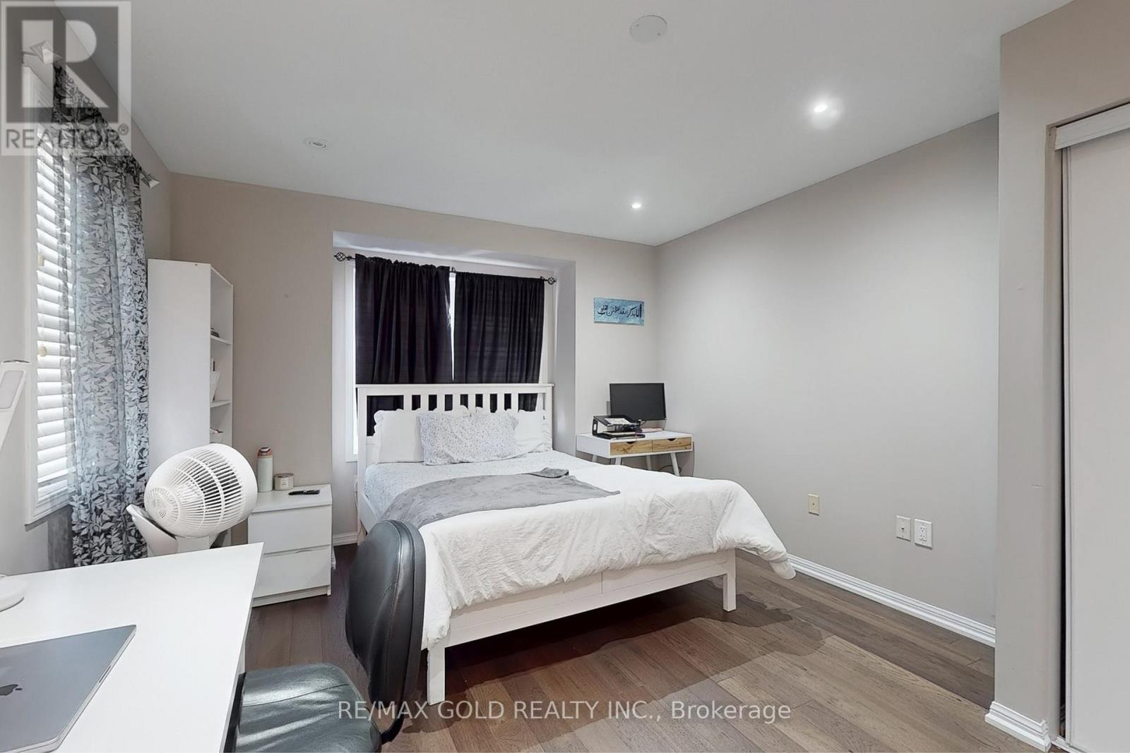 933 Raftis Crescent, Milton, Ontario  L9T 6Z1 - Photo 22 - W12470286