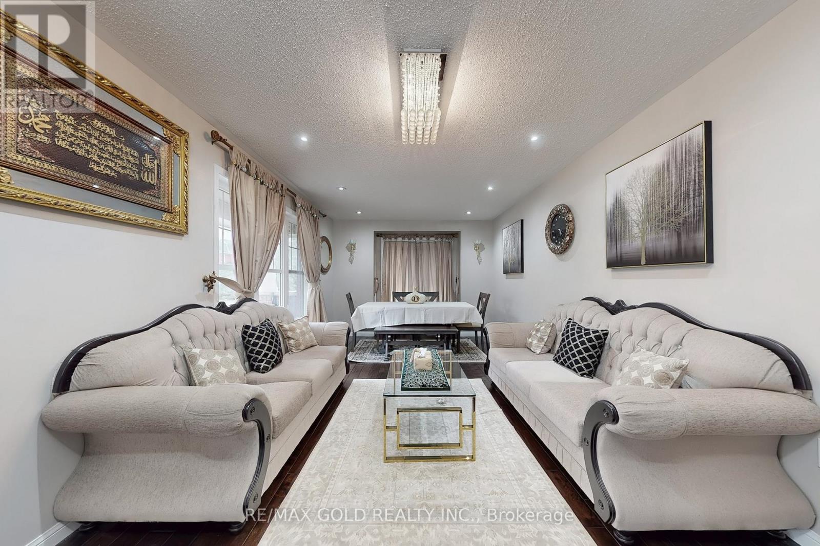 933 Raftis Crescent, Milton, Ontario  L9T 6Z1 - Photo 3 - W12470286