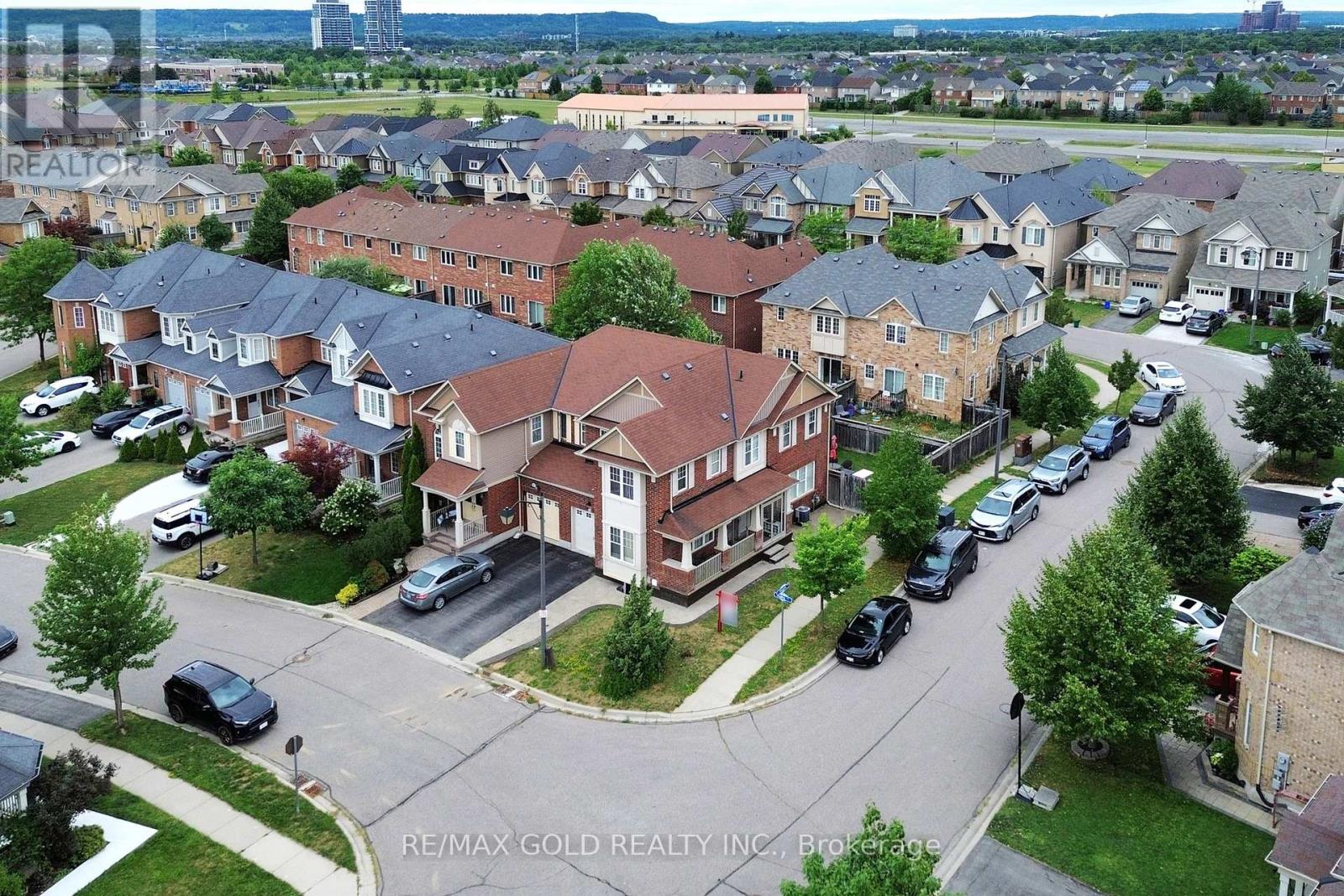 933 Raftis Crescent, Milton, Ontario  L9T 6Z1 - Photo 50 - W12470286