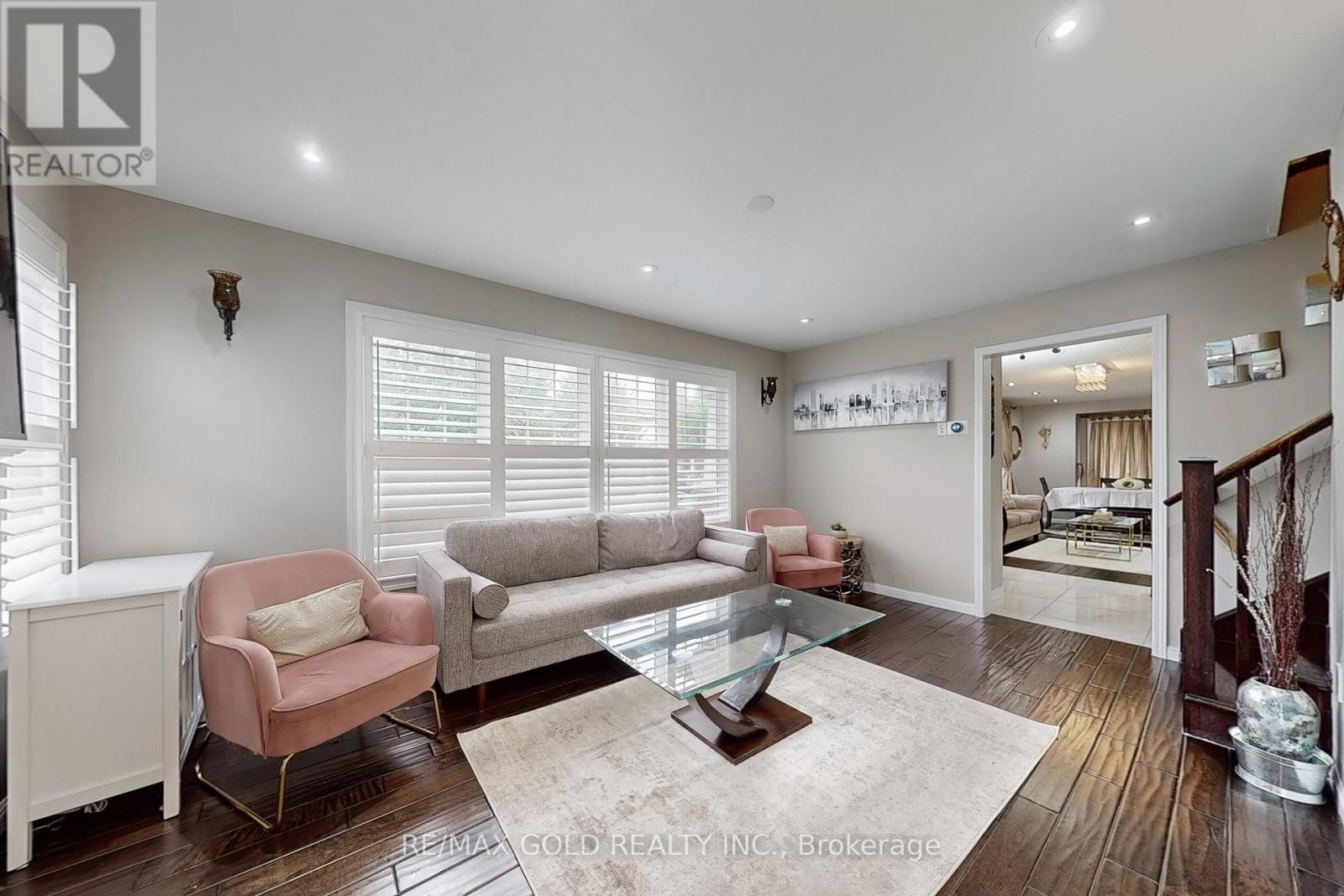 933 Raftis Crescent, Milton, Ontario  L9T 6Z1 - Photo 6 - W12470286