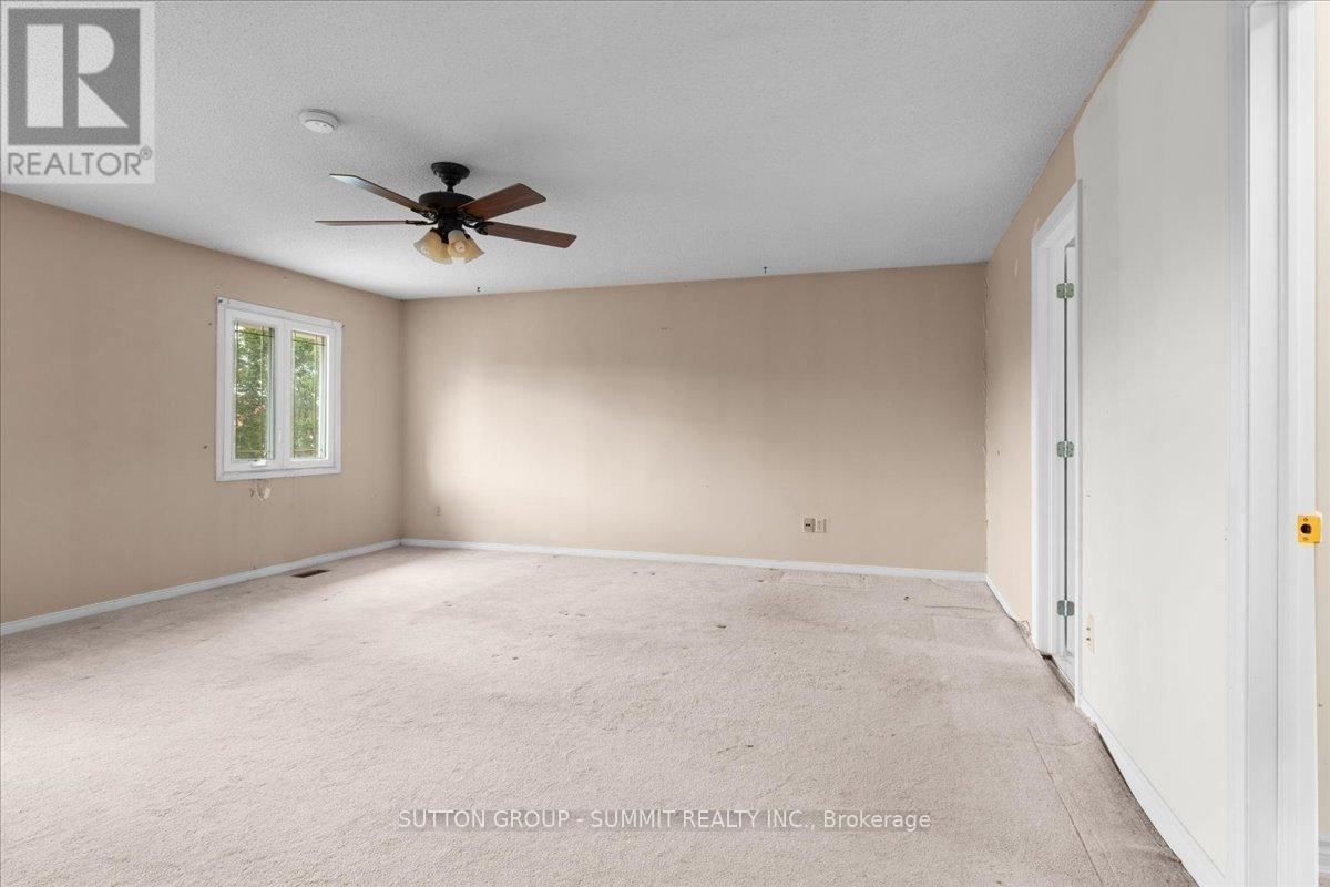102 Sunforest Drive, Brampton, Ontario  L6Z 4B2 - Photo 24 - W12470292