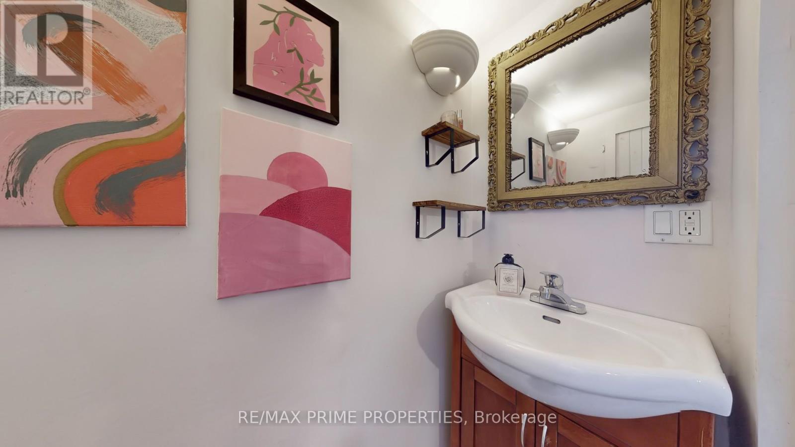 664 Durie Street, Toronto (Runnymede-Bloor West Village), Ontario  M6S 3H3 - Photo 16 - W12470298