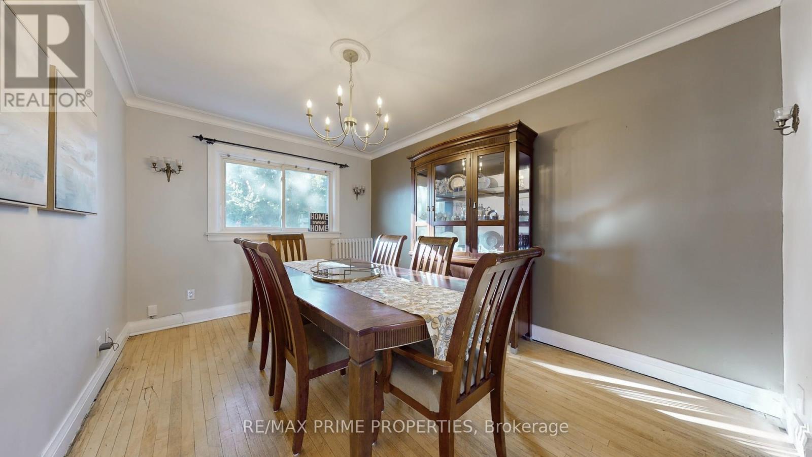 664 Durie Street, Toronto (Runnymede-Bloor West Village), Ontario  M6S 3H3 - Photo 6 - W12470298