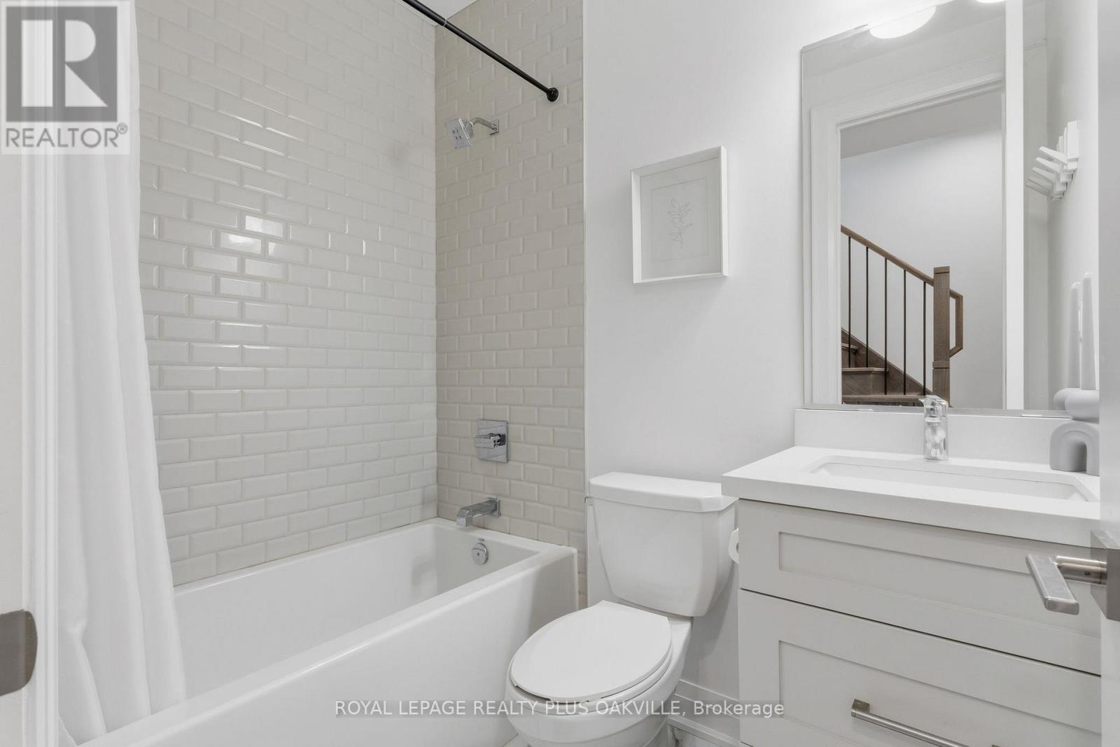 3228 Ellyn Common, Burlington, Ontario  L7N 0A3 - Photo 6 - W12470304