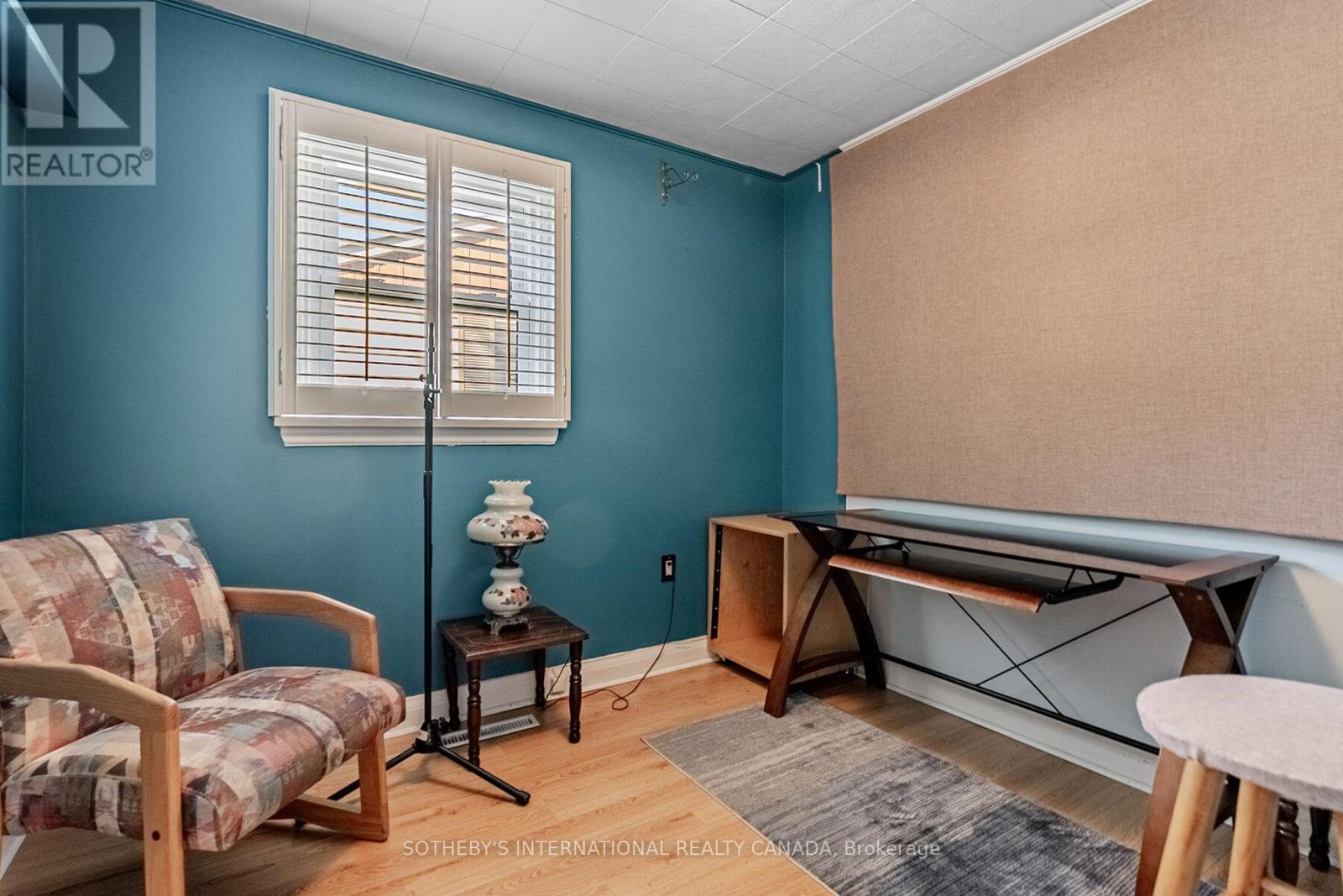 1218 Lakebreeze Drive, Mississauga, Ontario  L5G 3W6 - Photo 24 - W12470311