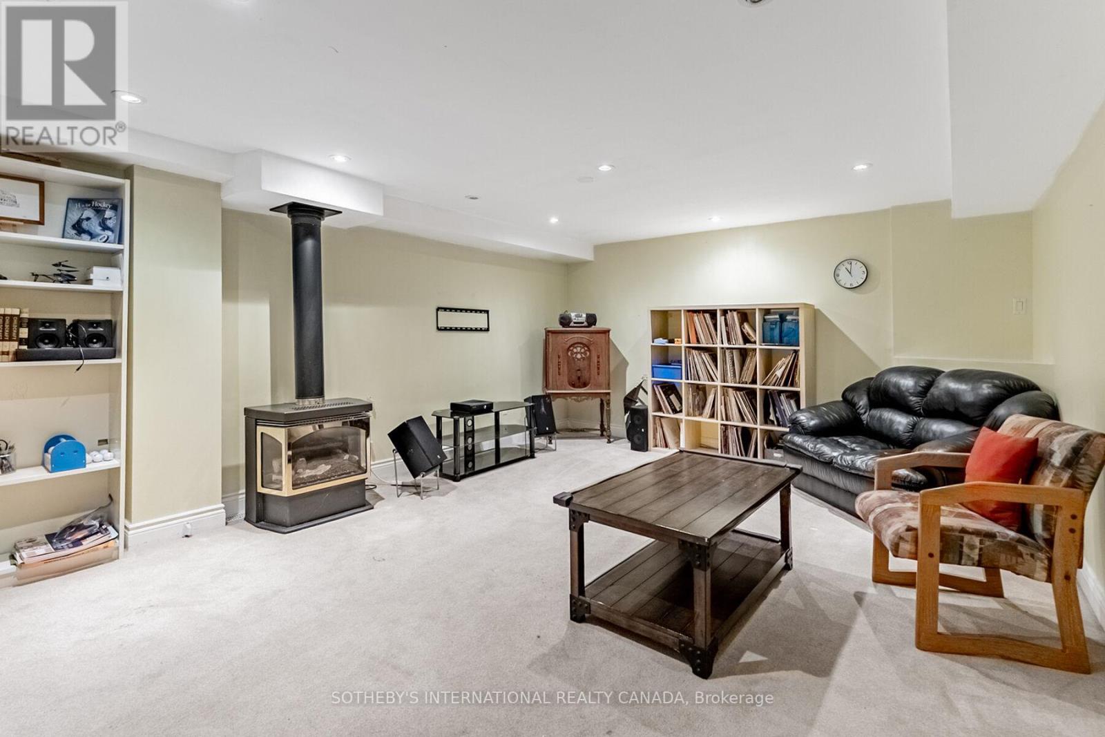 1218 Lakebreeze Drive, Mississauga, Ontario  L5G 3W6 - Photo 26 - W12470311