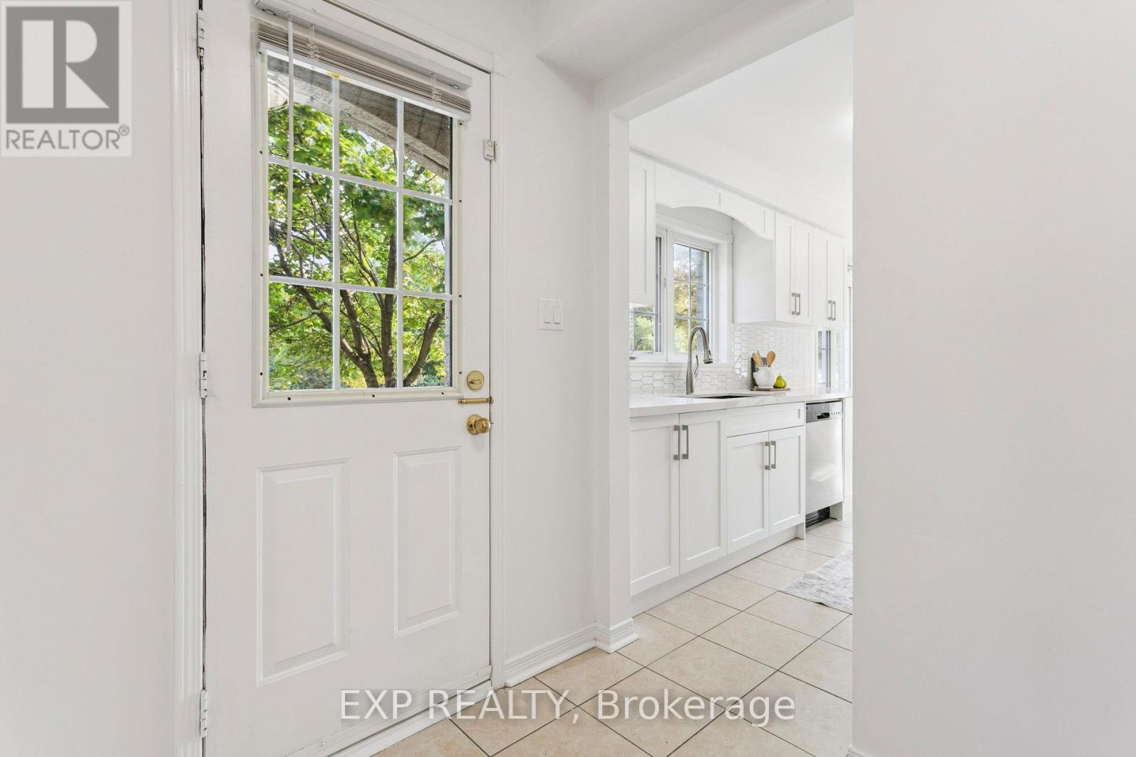 181 - 5260 Mcfarren Boulevard, Mississauga (Central Erin Mills), Ontario  L5M 7J5 - Photo 5 - W12470318