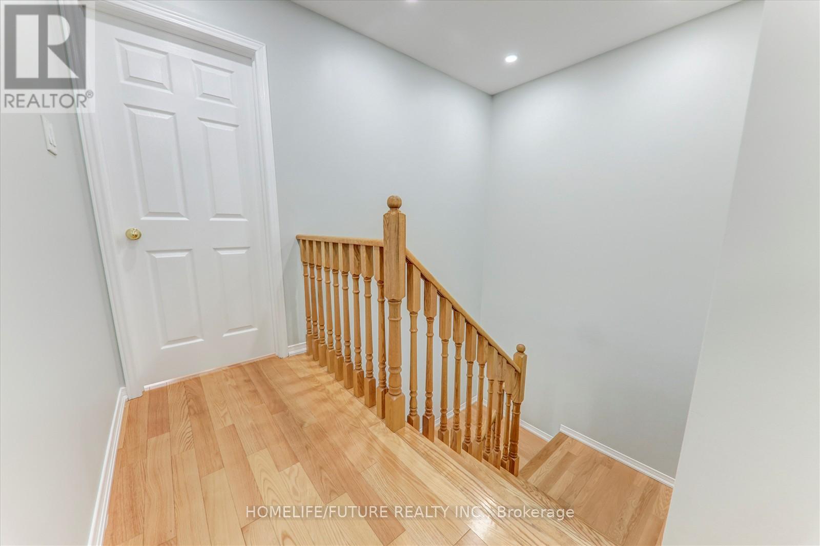 13 Oklahoma Drive, Brampton (Brampton East), Ontario  L6P 3L8 - Photo 18 - W12470325