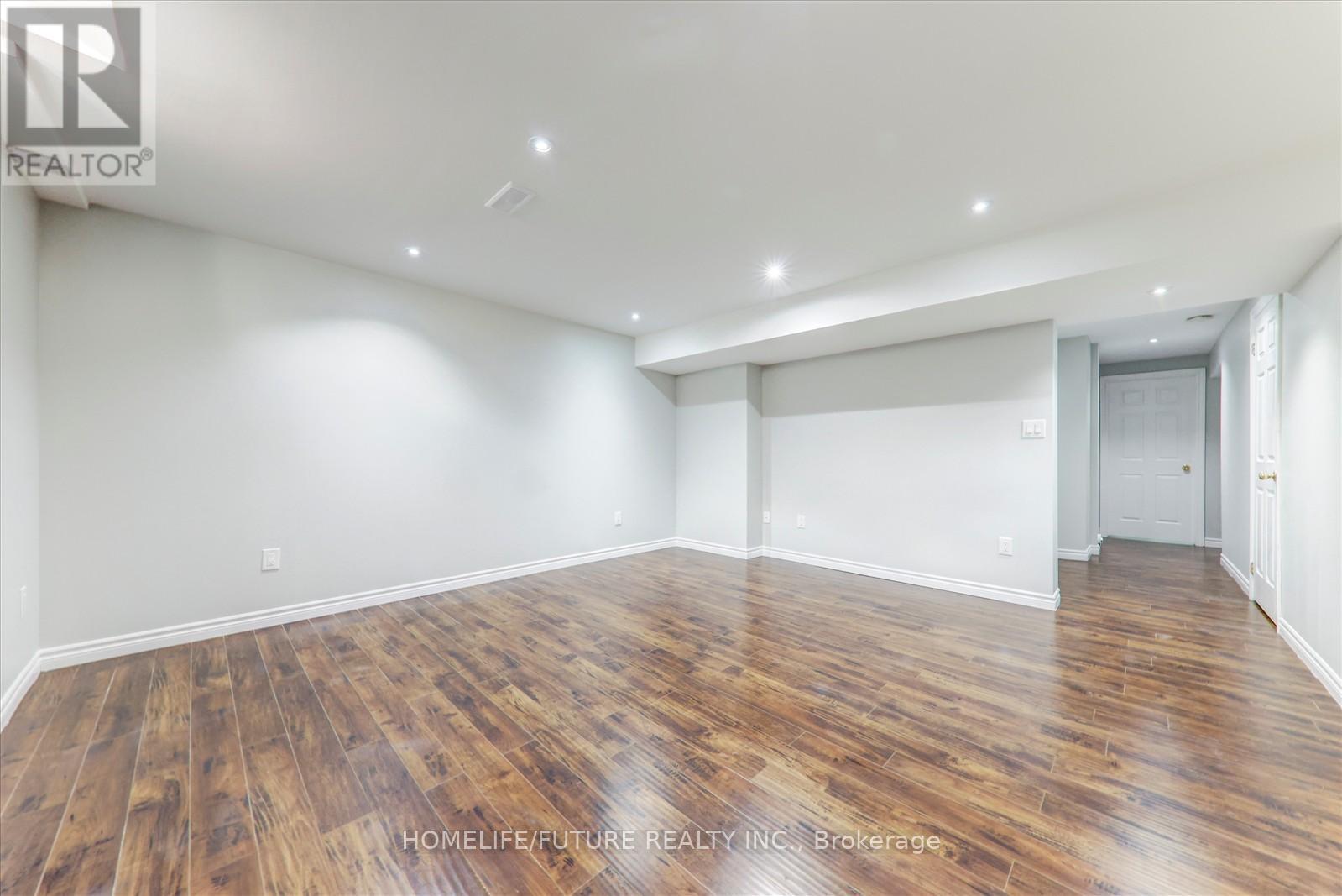 13 Oklahoma Drive, Brampton (Brampton East), Ontario  L6P 3L8 - Photo 31 - W12470325