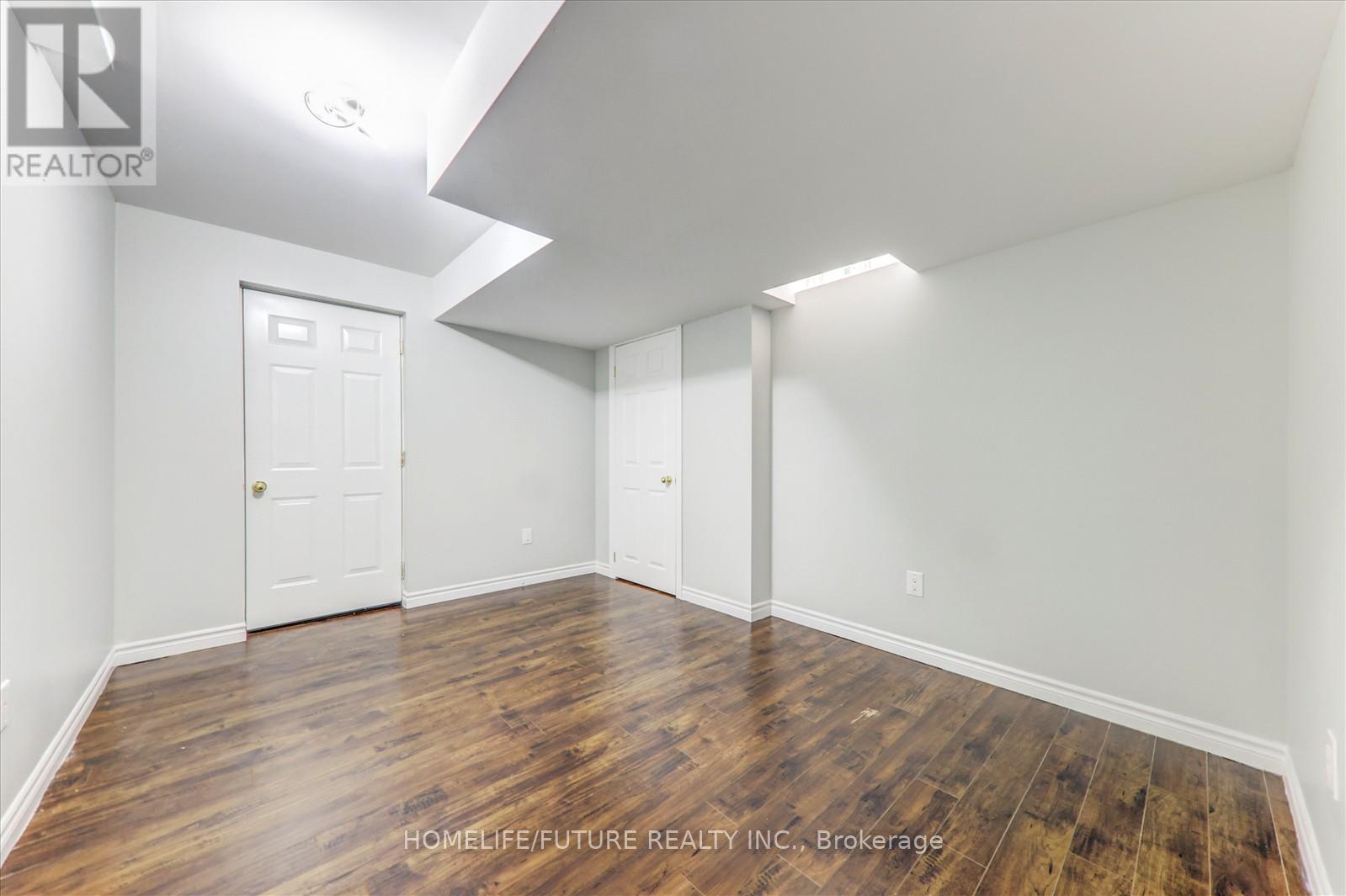 13 Oklahoma Drive, Brampton (Brampton East), Ontario  L6P 3L8 - Photo 35 - W12470325