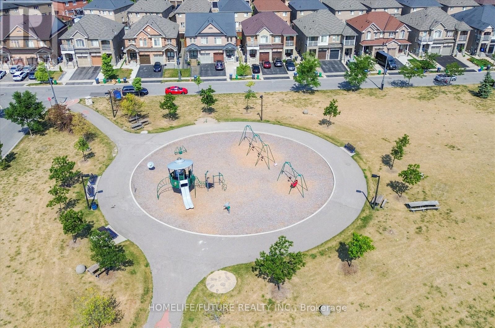 13 Oklahoma Drive, Brampton (Brampton East), Ontario  L6P 3L8 - Photo 44 - W12470325