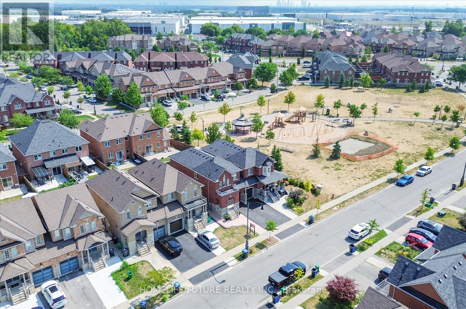 13 Oklahoma Drive, Brampton (Brampton East), Ontario  L6P 3L8 - Photo 48 - W12470325