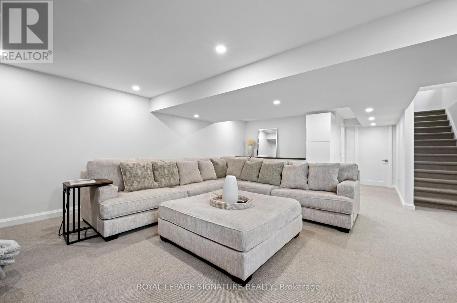 22 - 35 Midhurst Heights, Hamilton, Ontario  L8J 0K9 - Photo 43 - X12470291