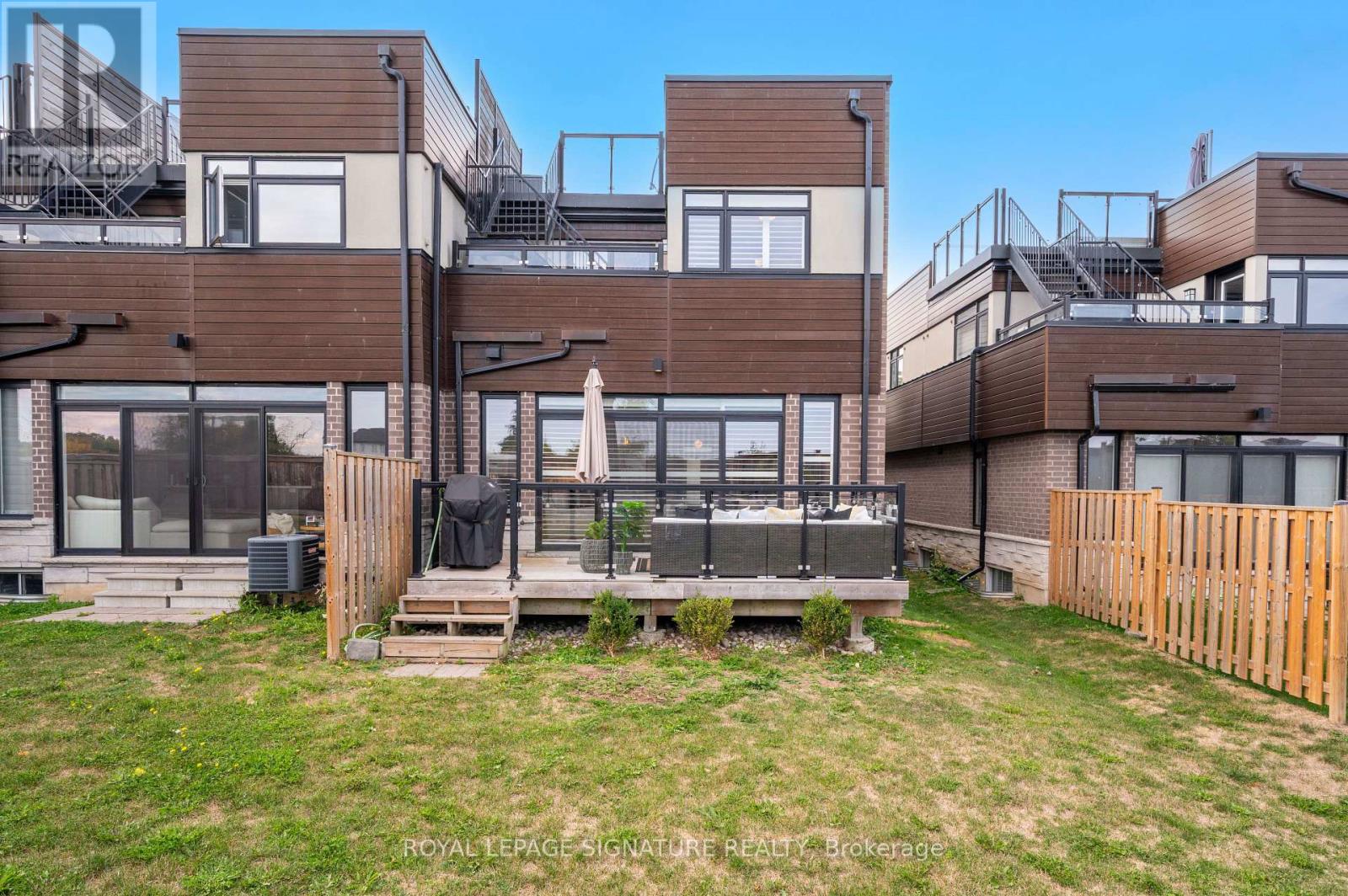 22 - 35 Midhurst Heights, Hamilton, Ontario  L8J 0K9 - Photo 49 - X12470291