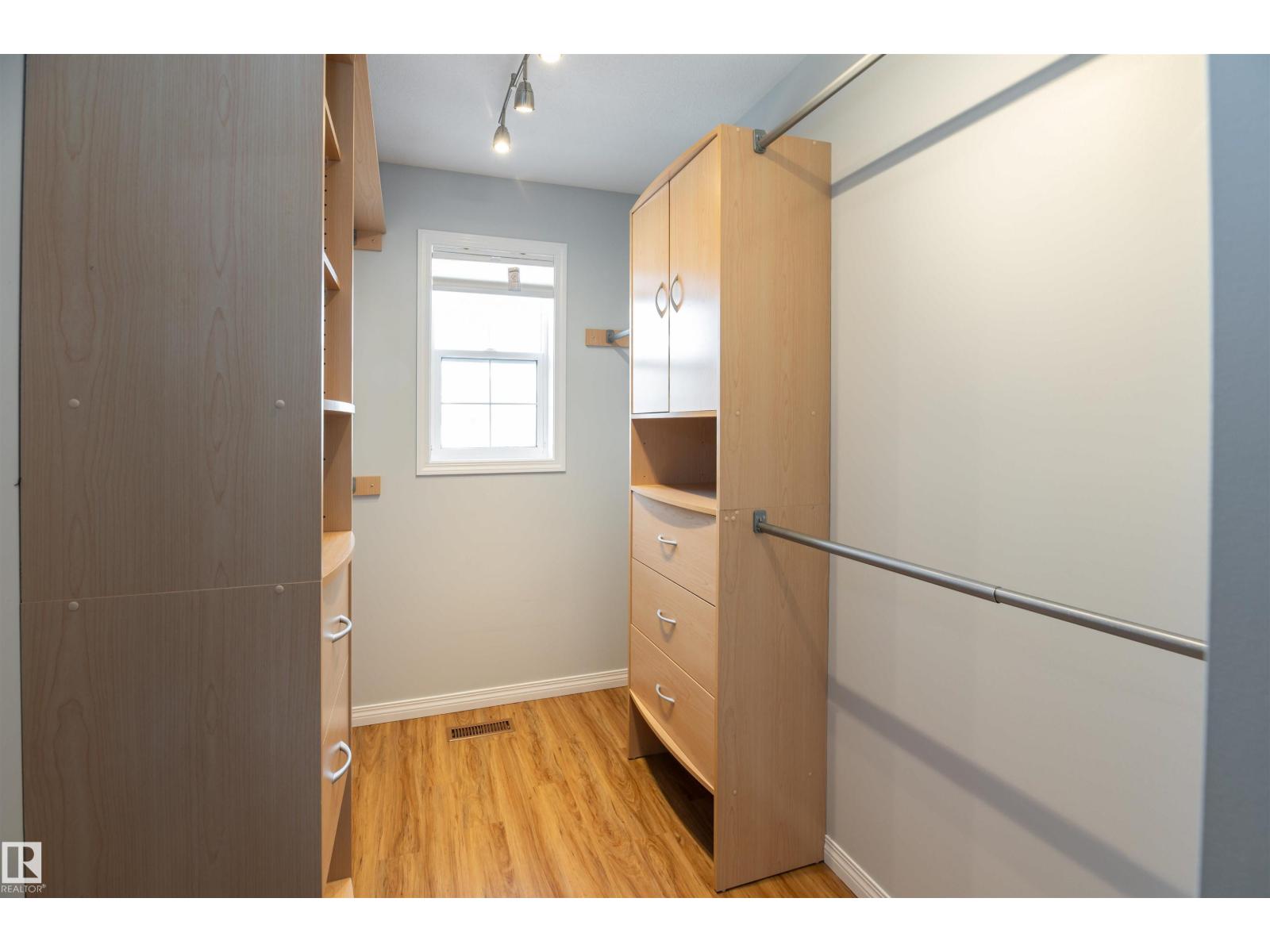 3729 138a Av Nw, Edmonton, Alberta  T5Y 3G6 - Photo 12 - E4462697