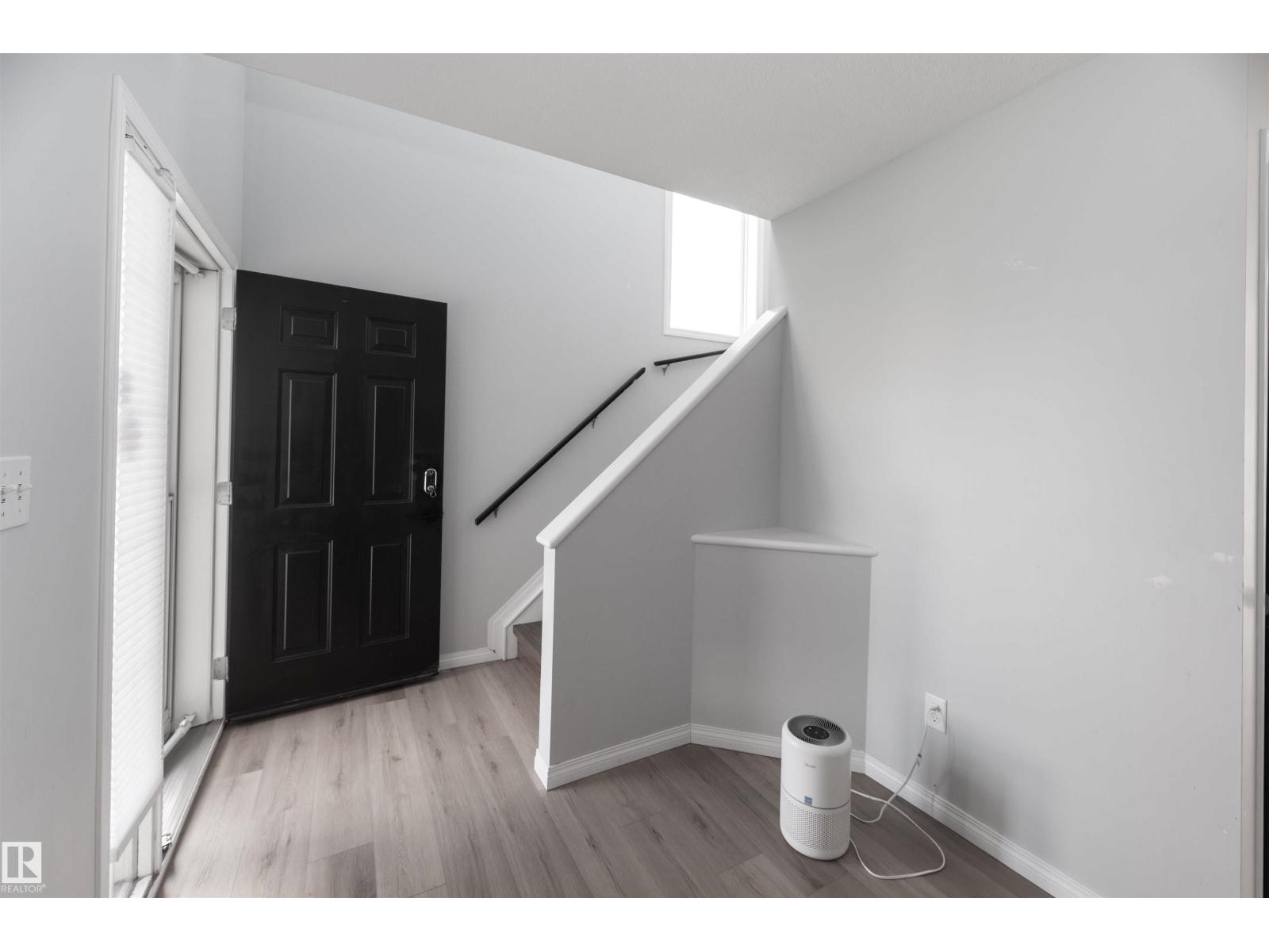 3729 138a Av Nw, Edmonton, Alberta  T5Y 3G6 - Photo 9 - E4462697