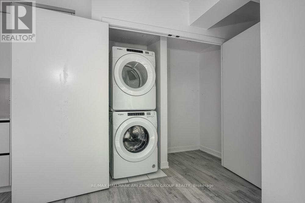 4003 - 327 King Street W, Toronto, Ontario  M5V 0W7 - Photo 19 - C12469501