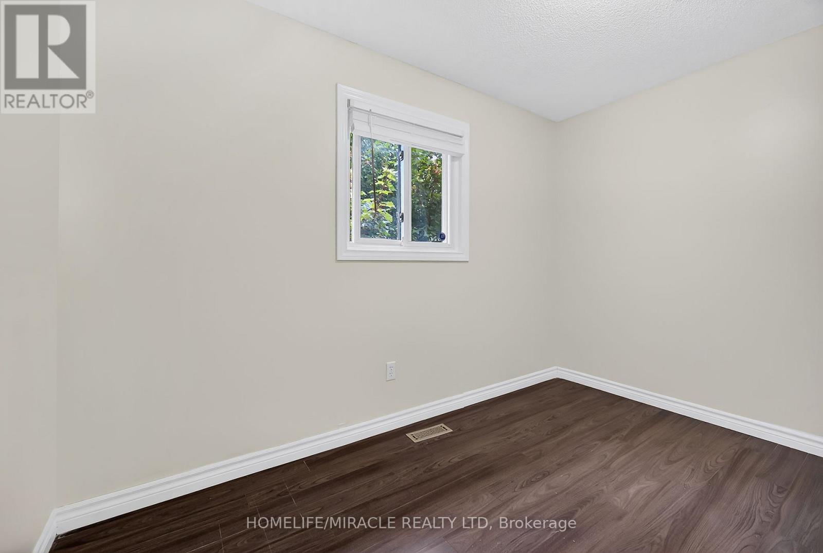 120 Ashbury Avenue, London South, Ontario  N6E 1T1 - Photo 25 - X12469364