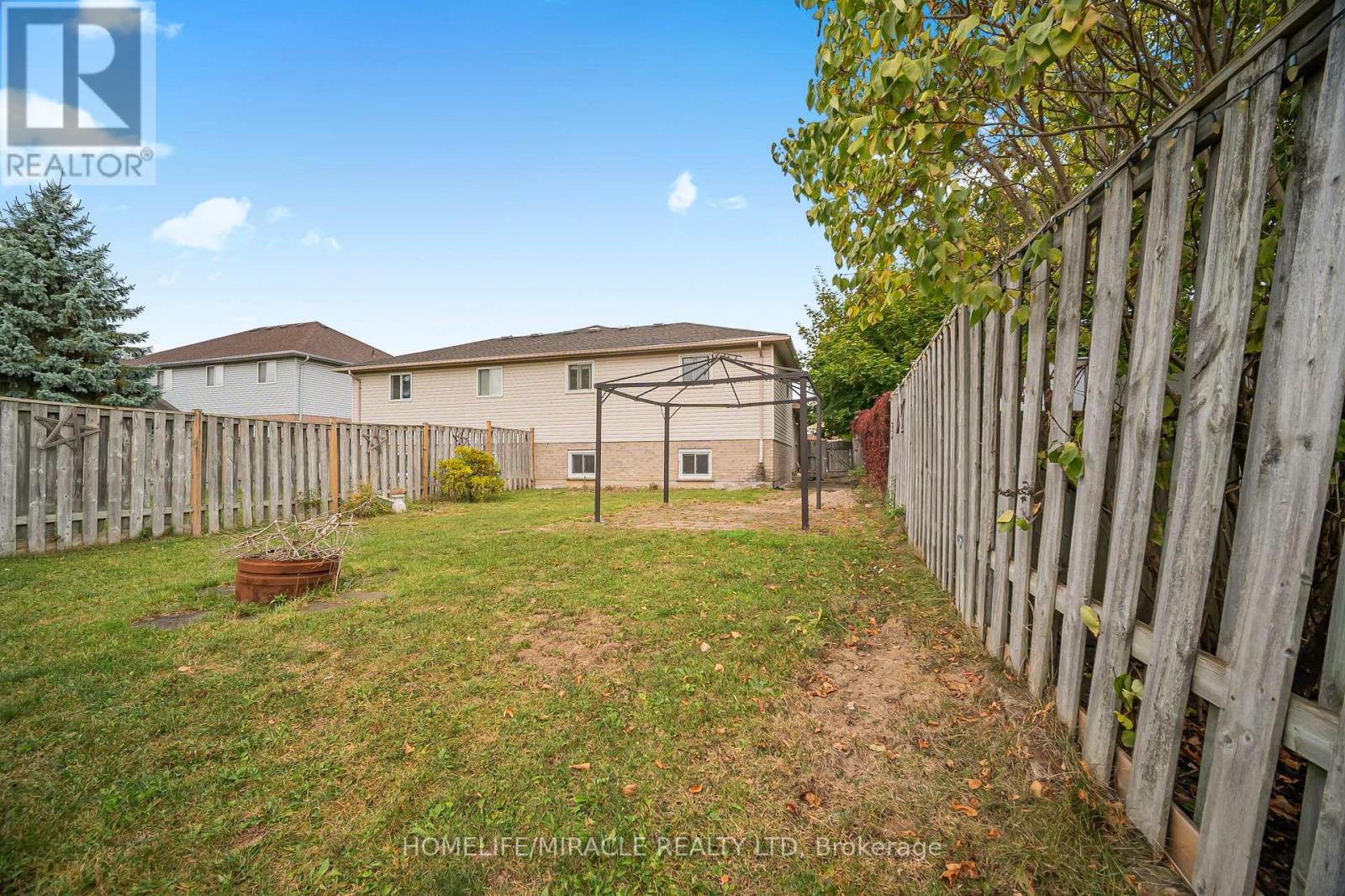 120 Ashbury Avenue, London South, Ontario  N6E 1T1 - Photo 37 - X12469364
