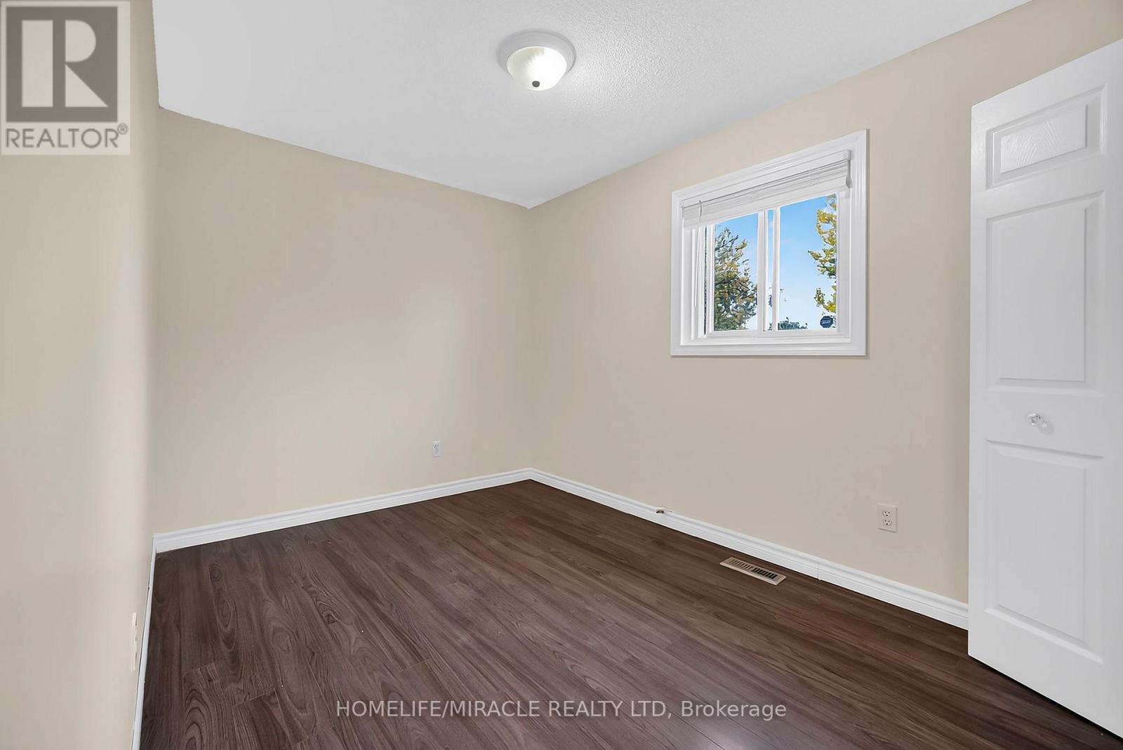 120 Ashbury Avenue, London South, Ontario  N6E 1T1 - Photo 28 - X12469364