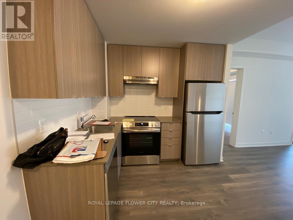 58 Sky Harbour Drive, Brampton, Ontario  L6Y 6J1 - Photo 10 - W12470337