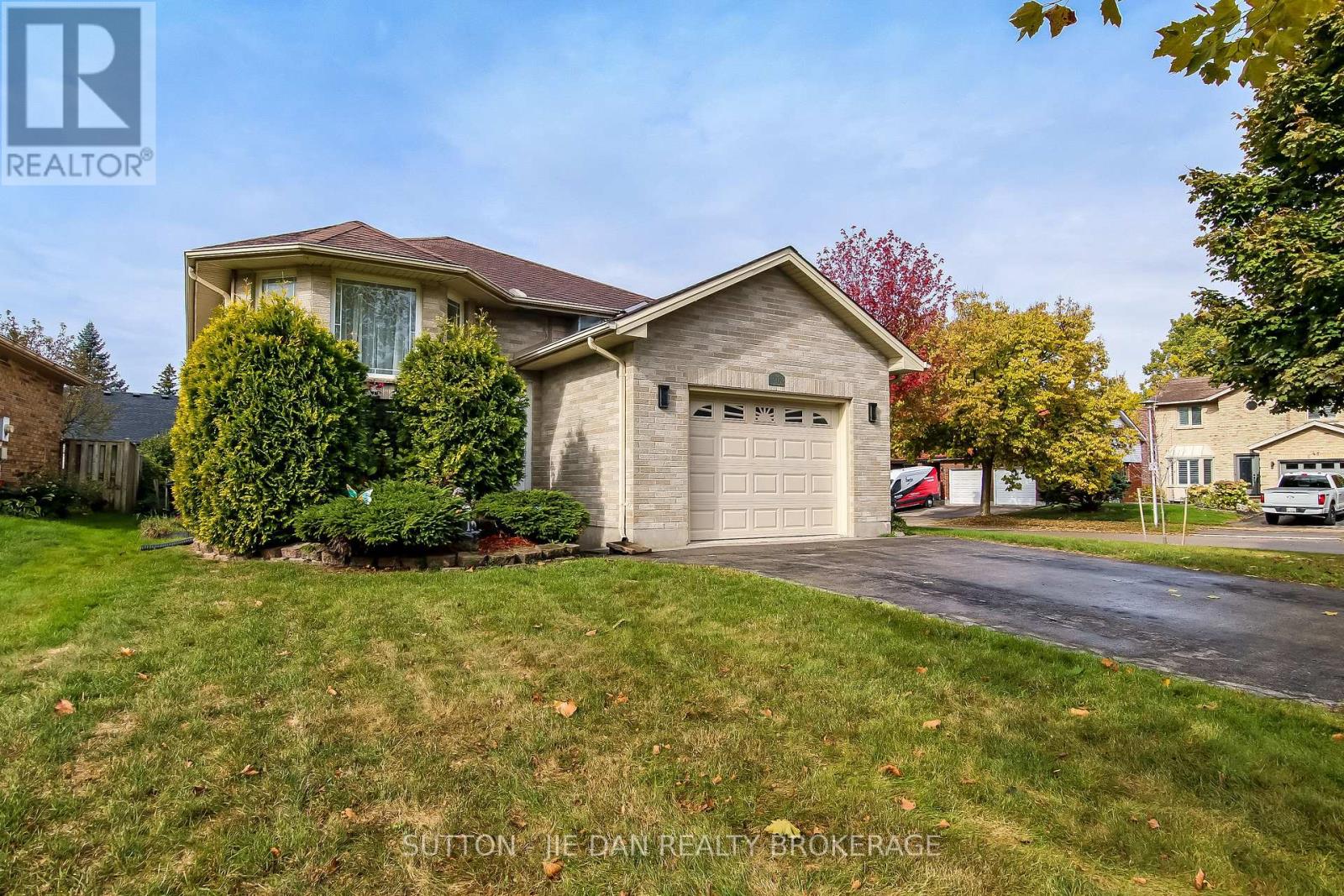26 STONEYCREEK PLACE, London North, Ontario