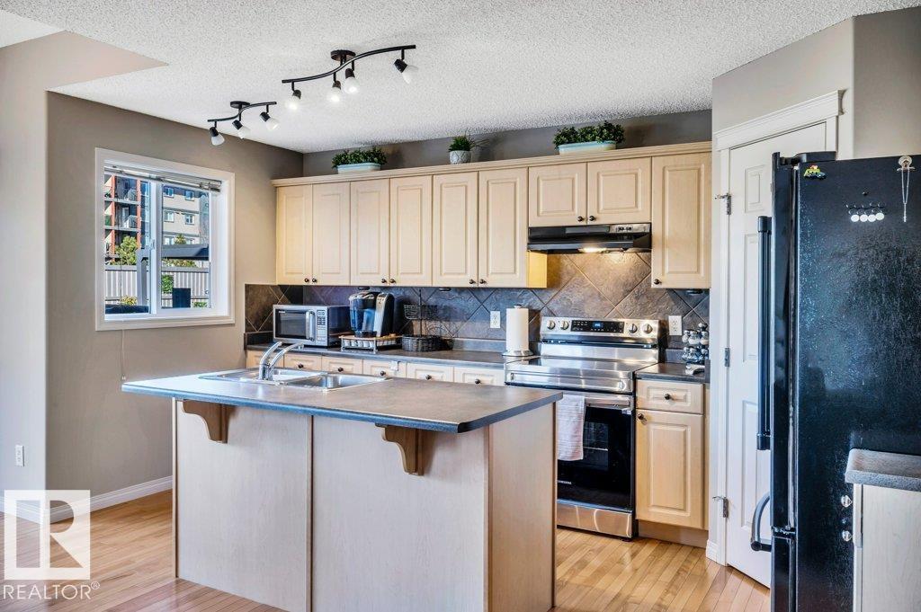 16306 49 St Nw, Edmonton, Alberta  T5Y 3H8 - Photo 10 - E4462698