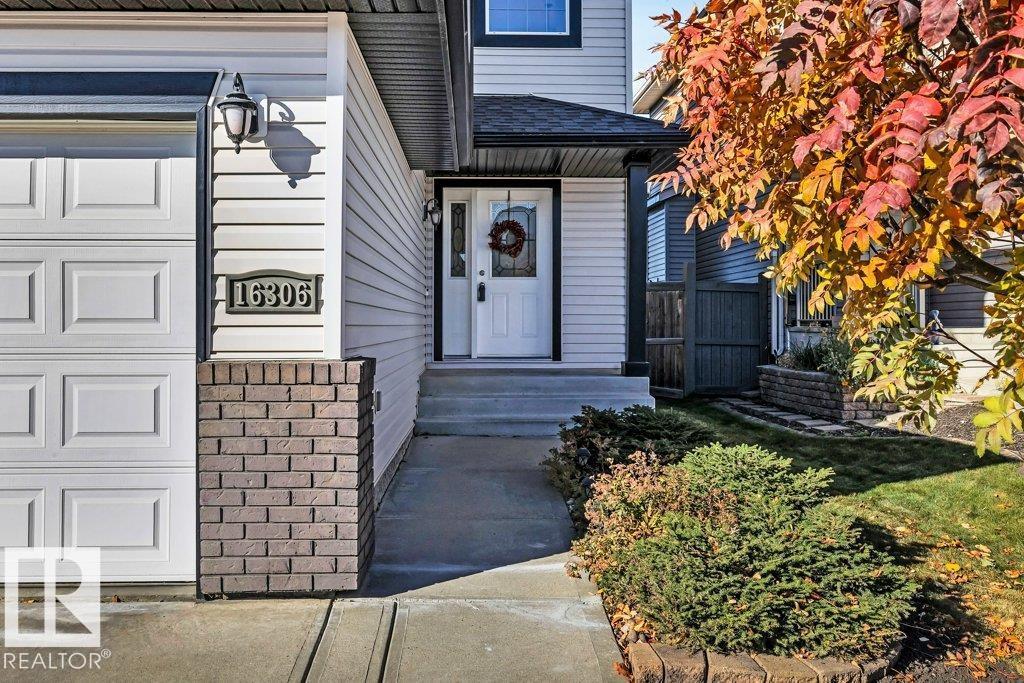 16306 49 St Nw, Edmonton, Alberta  T5Y 3H8 - Photo 2 - E4462698