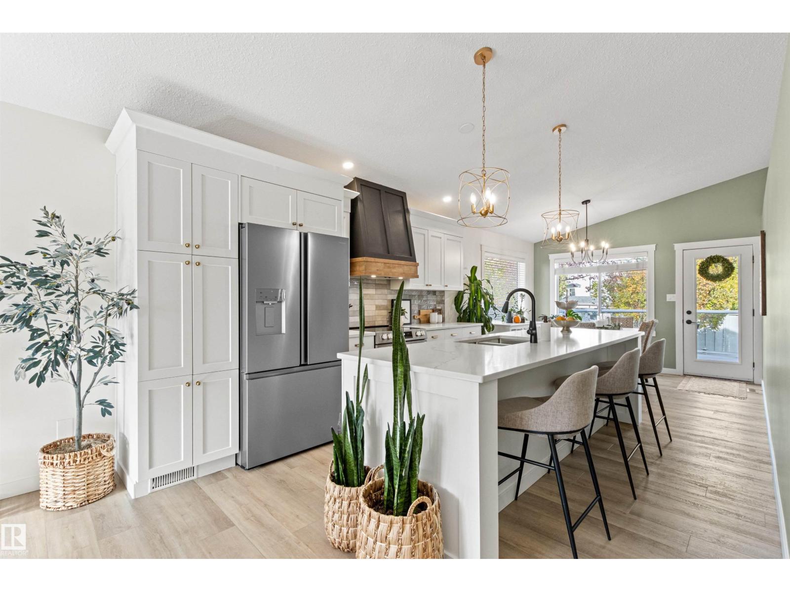 82 Oakridge Dr N, St. Albert, Alberta  T8N 6L8 - Photo 6 - E4462700