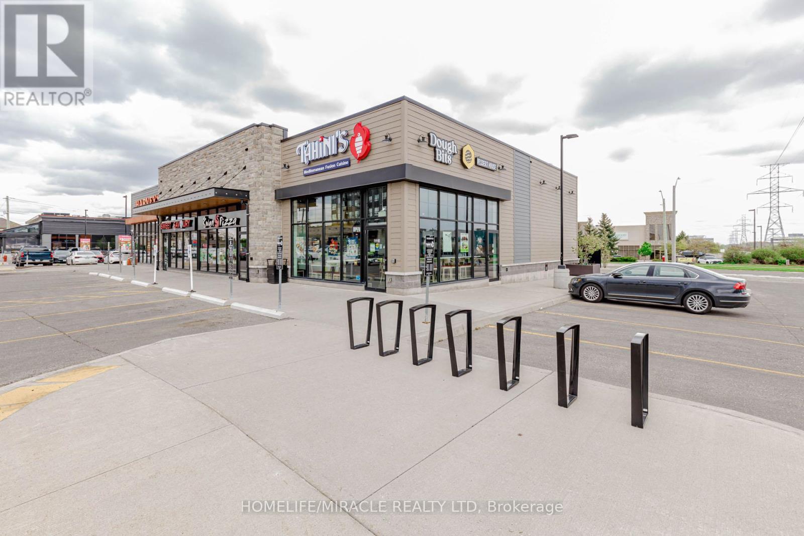 #4 - 263 Northfield Drive E, Waterloo, Ontario  N2K 0H3 - Photo 2 - X12470335