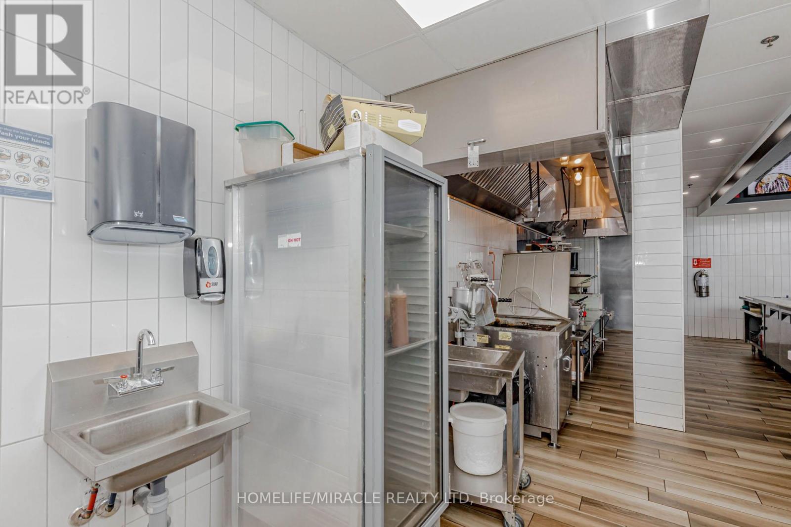 #4 - 263 Northfield Drive E, Waterloo, Ontario  N2K 0H3 - Photo 35 - X12470335