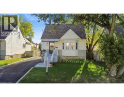 832 QUEENSDALE Avenue, Hamilton, Ontario