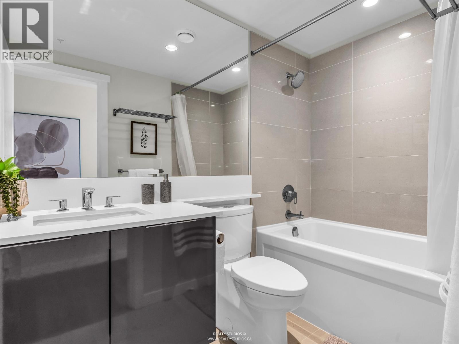 1905 3100 Windsor Gate, Coquitlam, British Columbia  V3B 0P3 - Photo 25 - R3059096