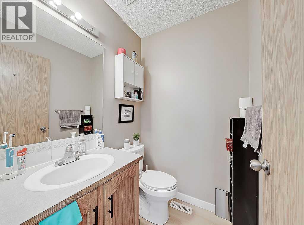292 Coventry Close Ne, Calgary, Alberta  T3K 4C5 - Photo 14 - A2263409