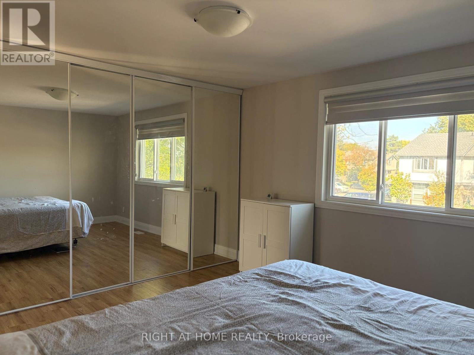 641 Woodward Avenue, Milton, Ontario  L9T 3K4 - Photo 17 - W12461932