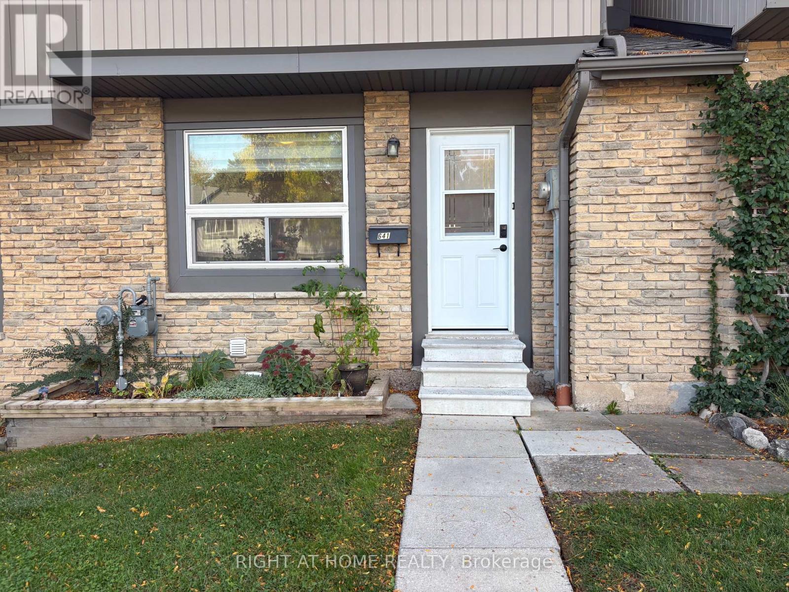 641 WOODWARD AVENUE, Milton, Ontario