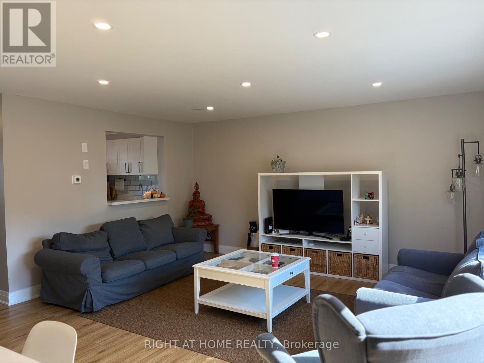 641 Woodward Avenue, Milton, Ontario  L9T 3K4 - Photo 12 - W12461932
