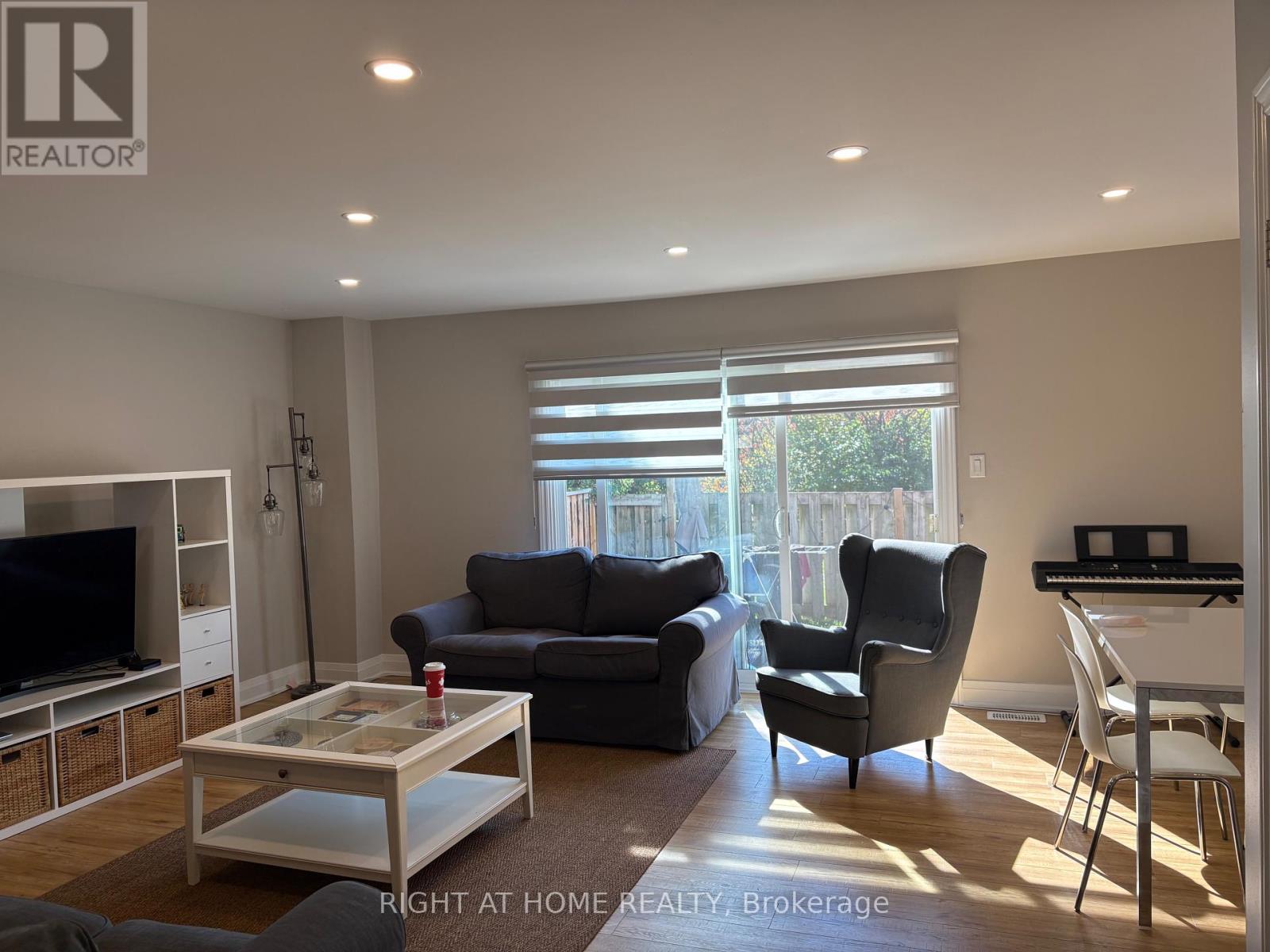641 Woodward Avenue, Milton, Ontario  L9T 3K4 - Photo 7 - W12461932