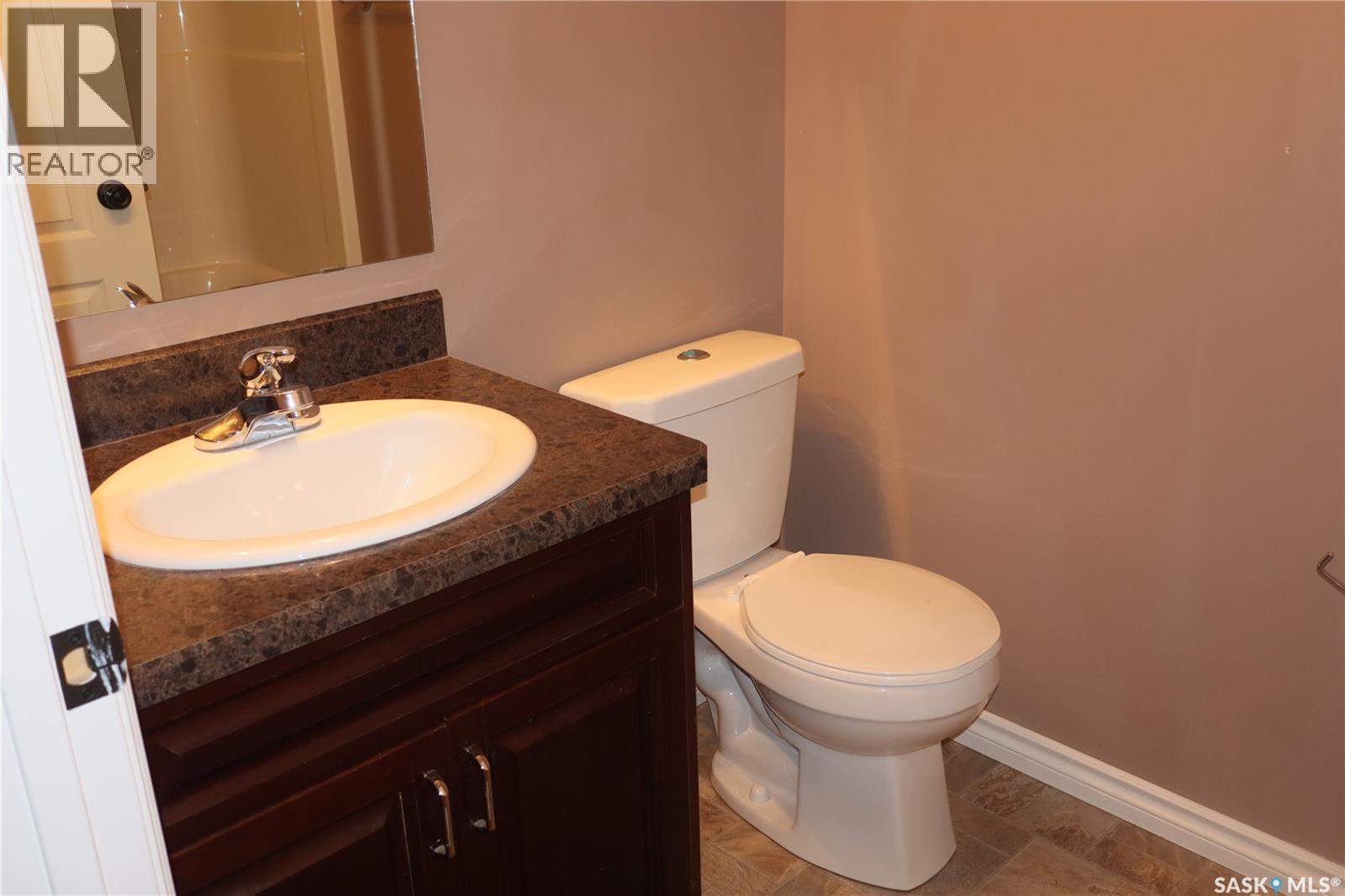 D2 33 Wood Lily Drive, Moose Jaw, Saskatchewan  S6J 1E4 - Photo 22 - SK021204