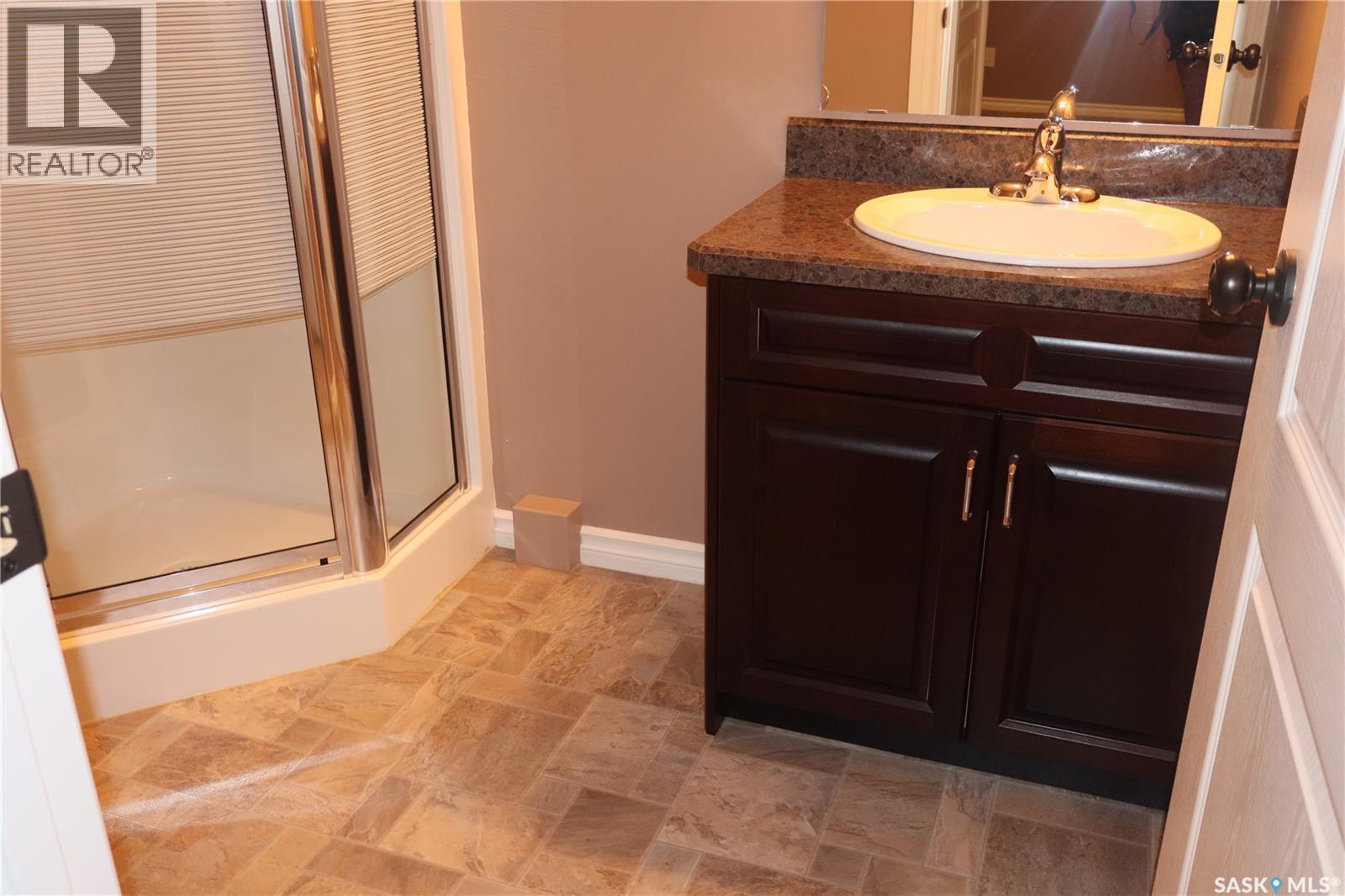 D2 33 Wood Lily Drive, Moose Jaw, Saskatchewan  S6J 1E4 - Photo 29 - SK021204